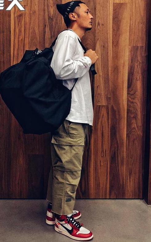 乔丹offwhite联名衣服市场价,乔丹联名offwhite胶囊系列