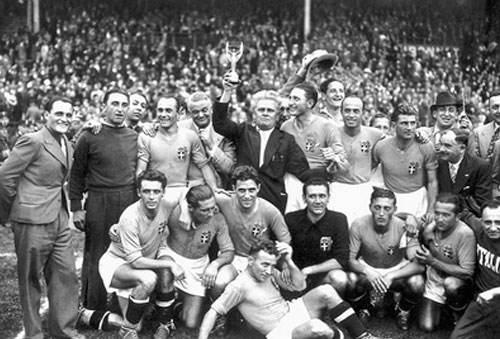 足球赛场那些不可思议瞬间,比赛的每一个精彩瞬间都值得记录