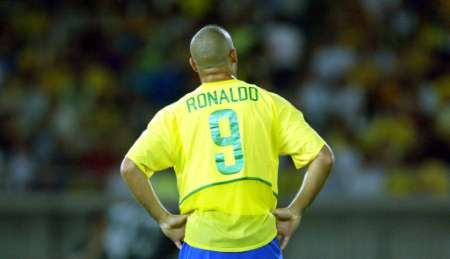 天下足球年度总结音乐,天下足球你不看足球就不会懂青春