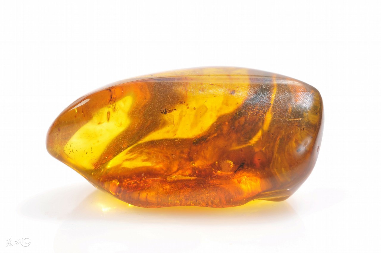 真琥珀蜜蜡跟假琥珀蜜蜡,琥珀蜜蜡跟琥珀的区别