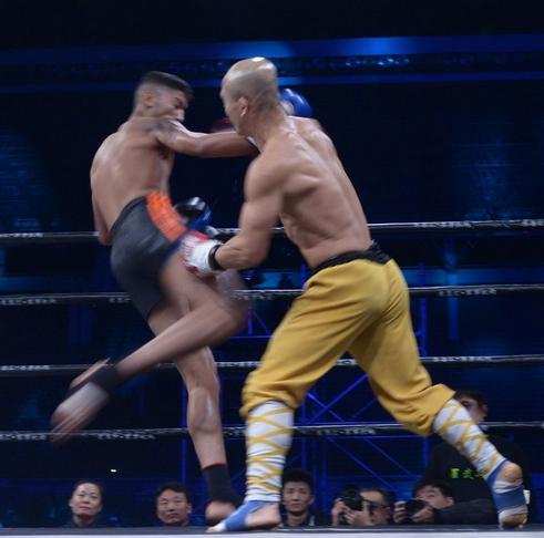 一龙打ufc能坚持3秒吗,ufc最暴力15个瞬间一龙敢打吗