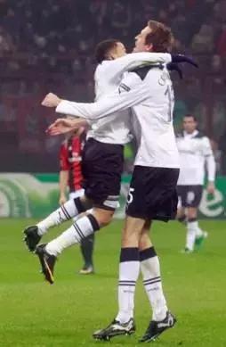 身高对足球有影响吗,足球前锋身高多少合适