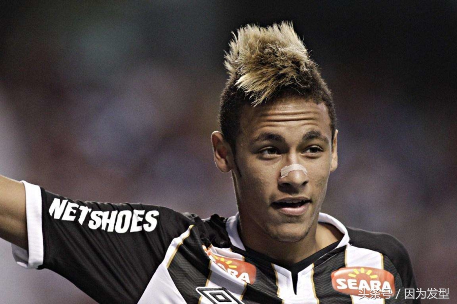 内马尔巴黎圣日耳曼发型,内马尔激情绿茵发型