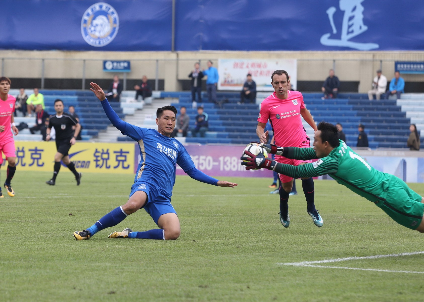 港超｜RF富力力拼联赛霸主杰志，可惜先赢后输