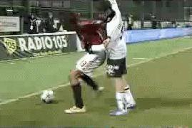 盘点足坛不可思议扑球瞬间集锦,足坛十大凶恶犯规集锦