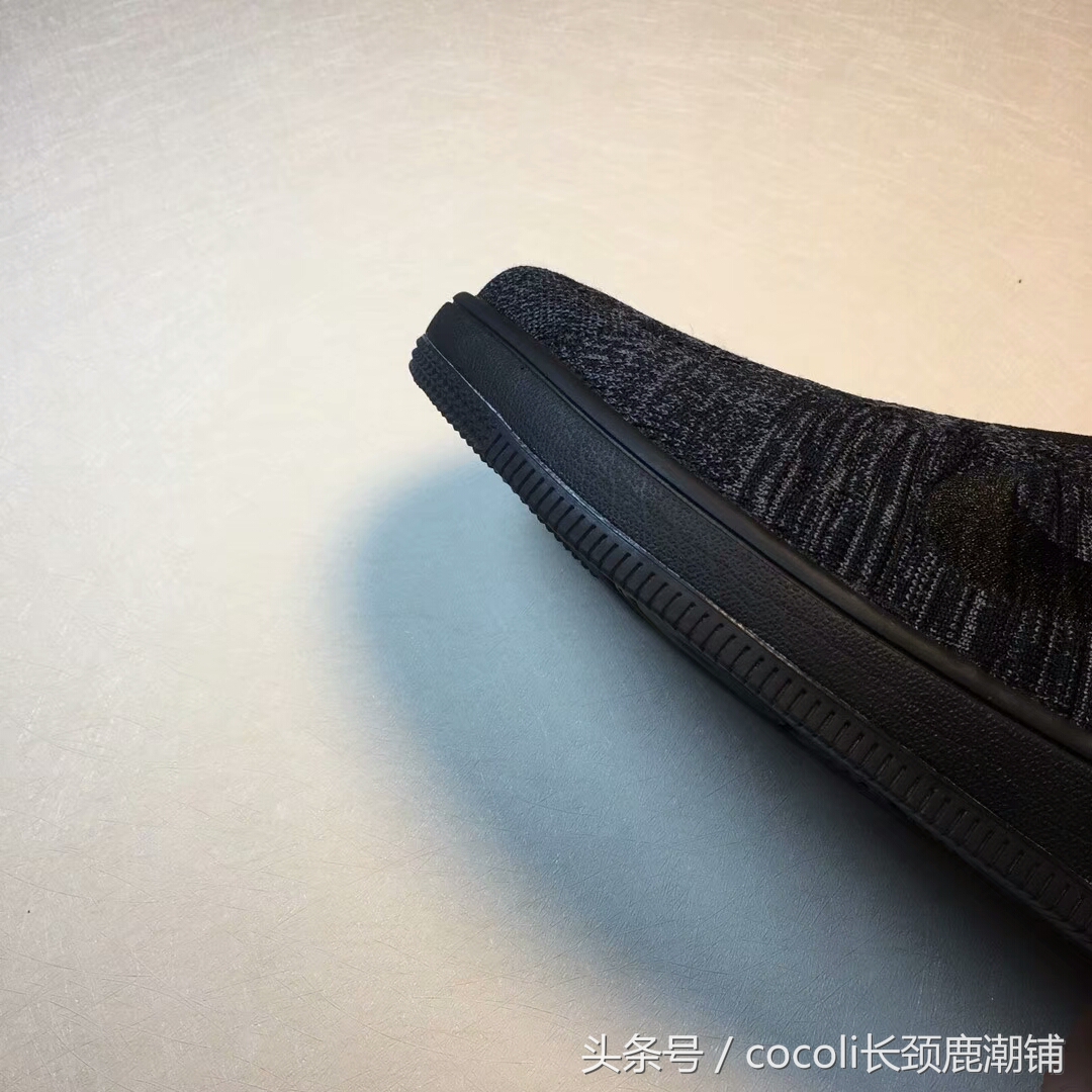 盘点那些年穿过的鞋子,袜子鞋什么时候开始流行