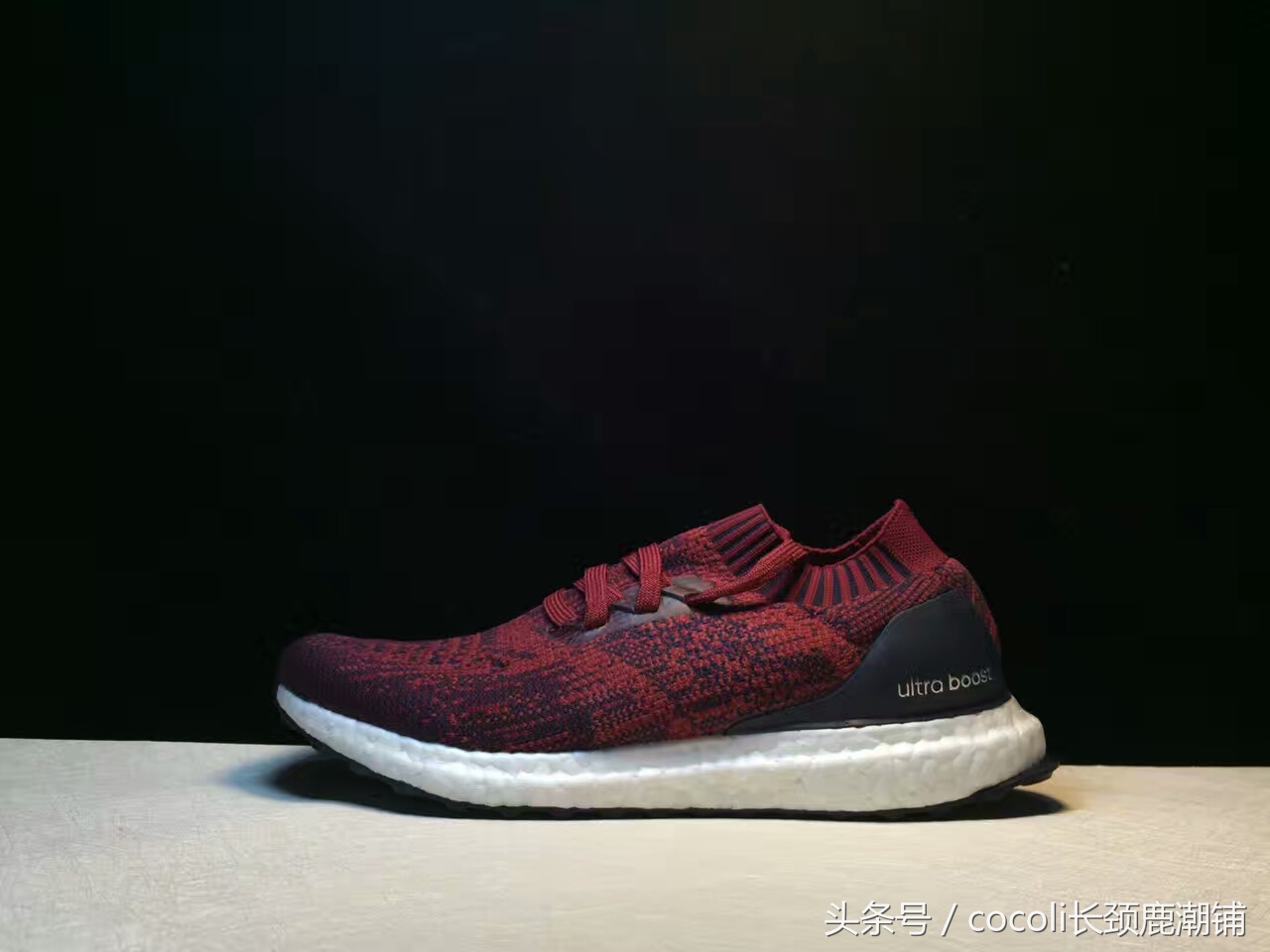 盘点那些年穿过的鞋子,袜子鞋什么时候开始流行