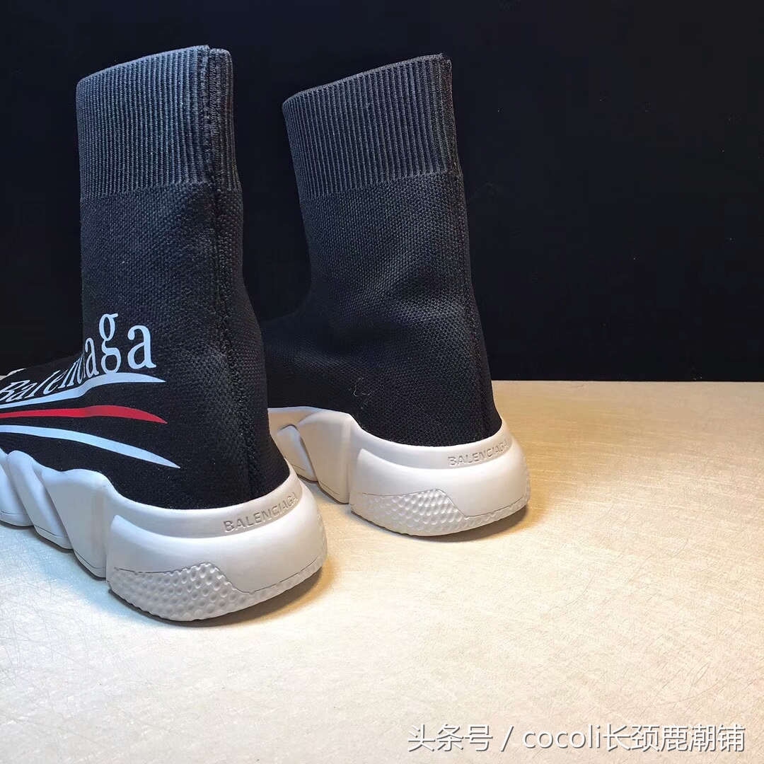 盘点那些年穿过的鞋子,袜子鞋什么时候开始流行