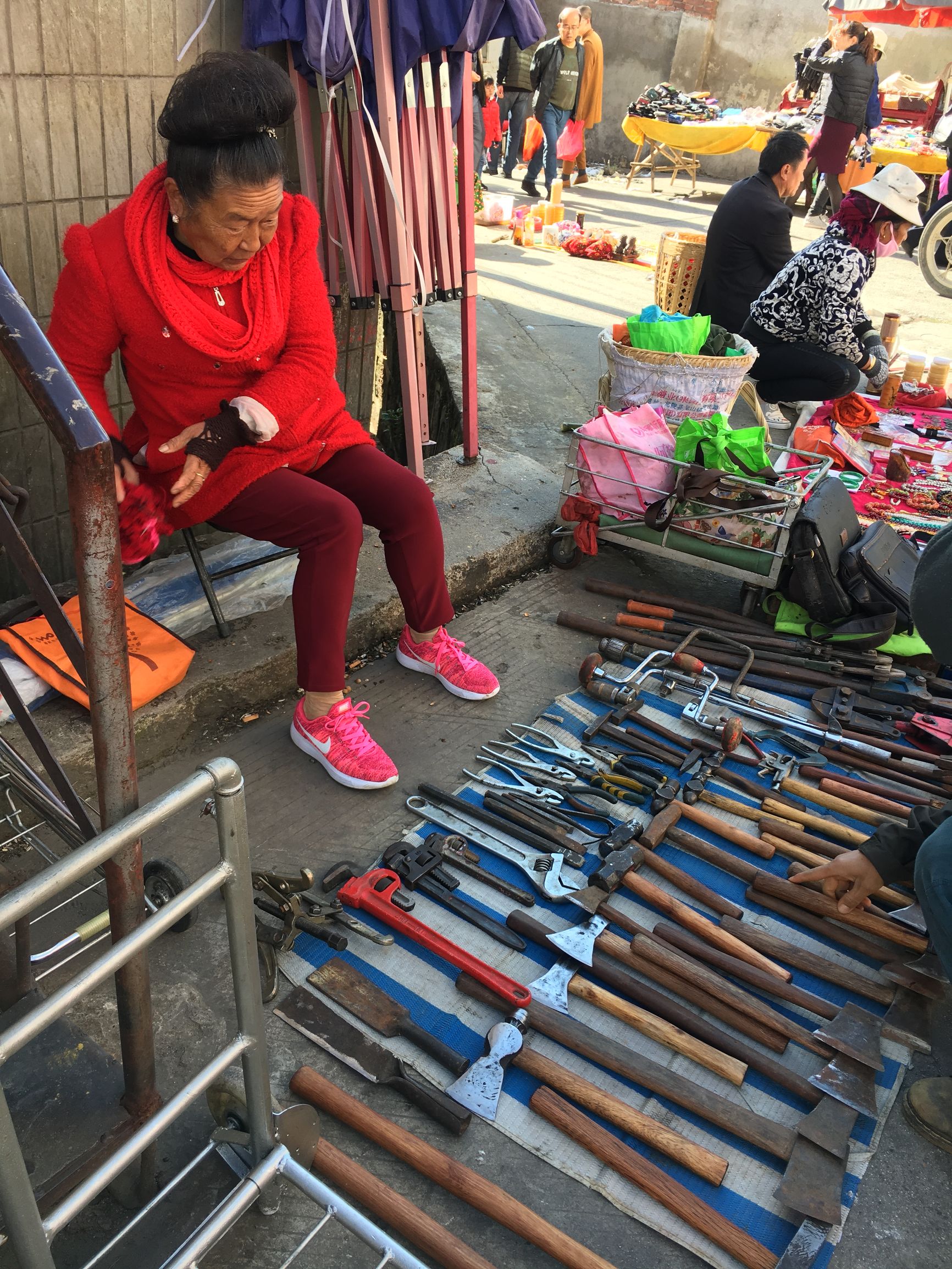 带你去看大理这些小众之地,大理二手家具旧货市场