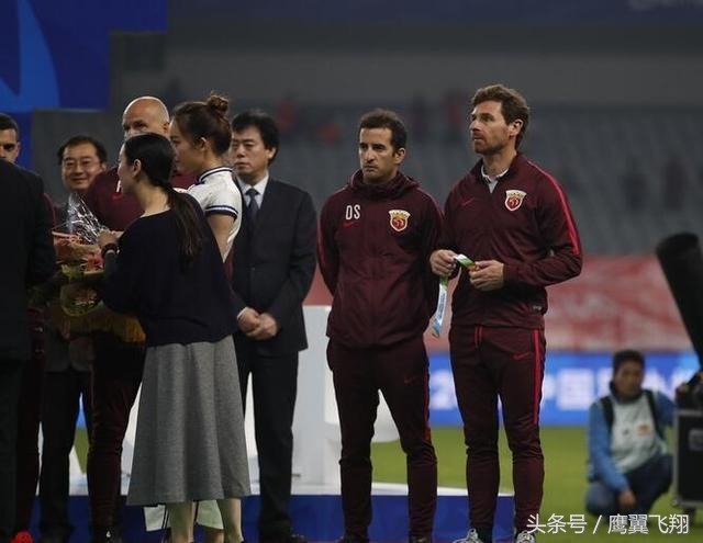 博阿斯亚冠对恒大,博阿斯上港颁奖