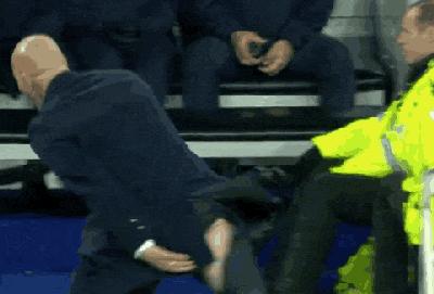 足坛奇葩事全集,国际足坛十大奇葩事件