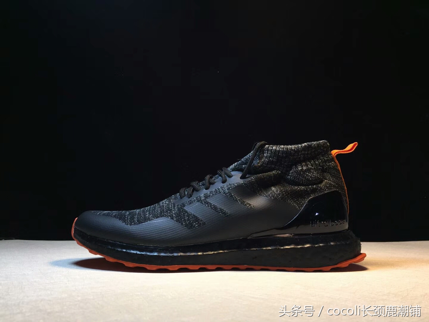 盘点那些年穿过的鞋子,袜子鞋什么时候开始流行