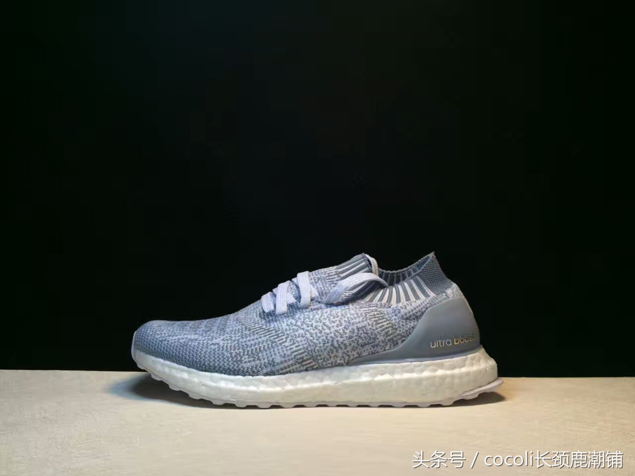 盘点那些年穿过的鞋子,袜子鞋什么时候开始流行