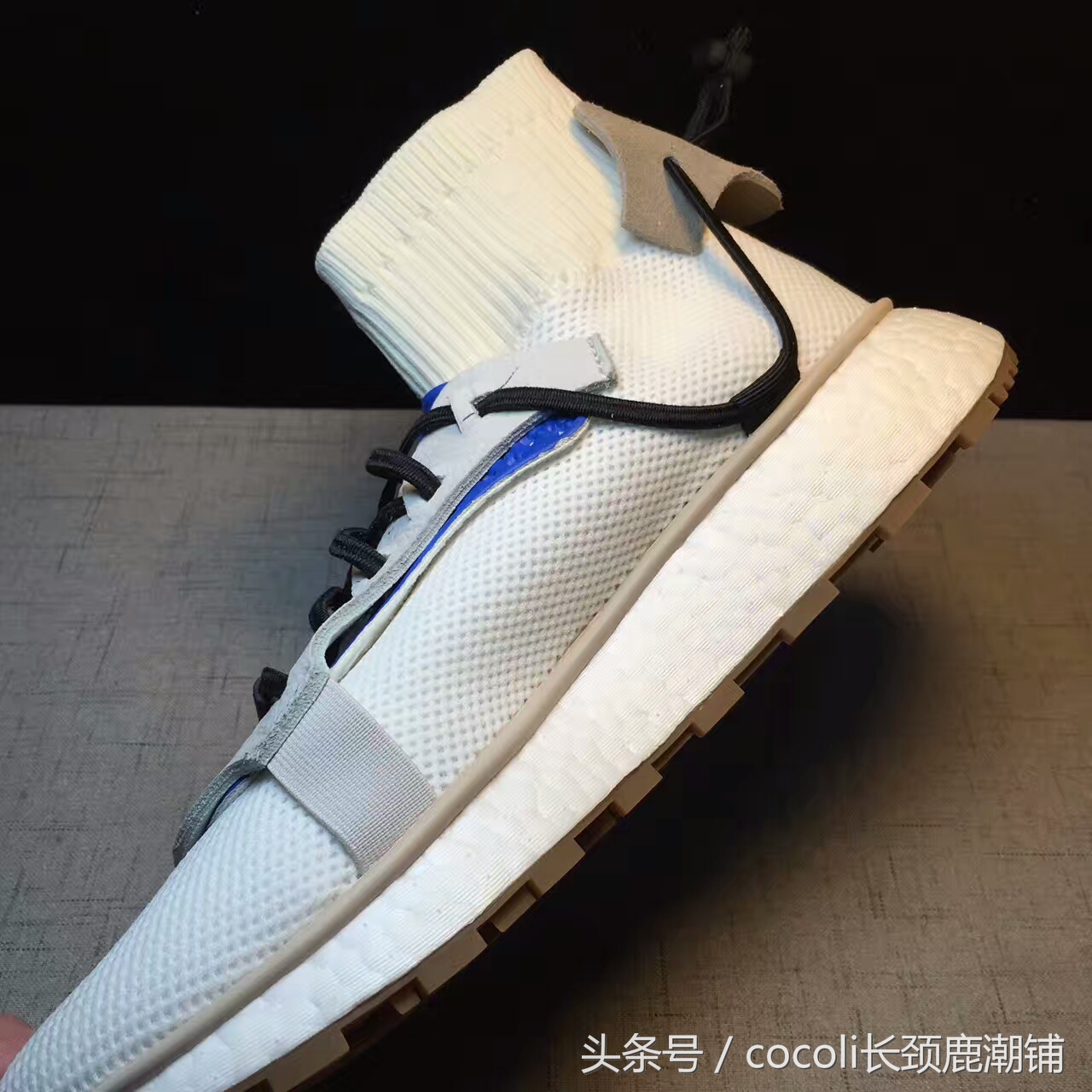 盘点那些年穿过的鞋子,袜子鞋什么时候开始流行