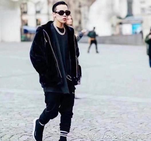 盘点那些年穿过的鞋子,袜子鞋什么时候开始流行