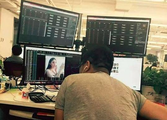 坐一会就头晕想吐,坐一会起来就头晕