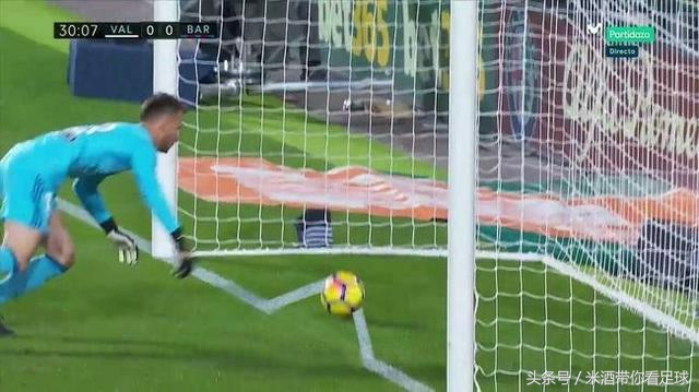 梅西被误判视频,梅西赛场上罕见生气是因为什么