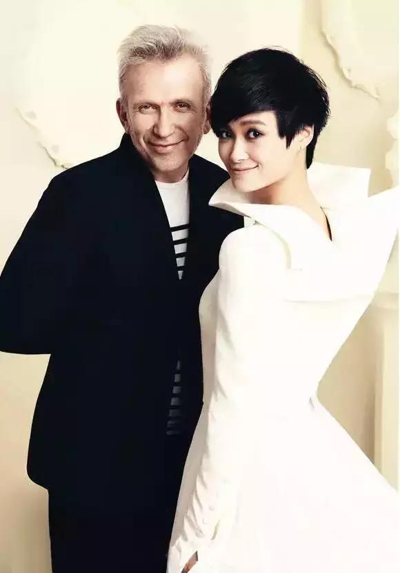 李宇春我就是艺人张国立,李宇春我就是艺人绿色毛衣