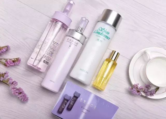 奥尔滨albion水乳,ALBION澳尔滨健康水