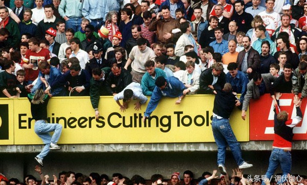 英国球迷为什么阻止修建新球场,英国球迷惹事