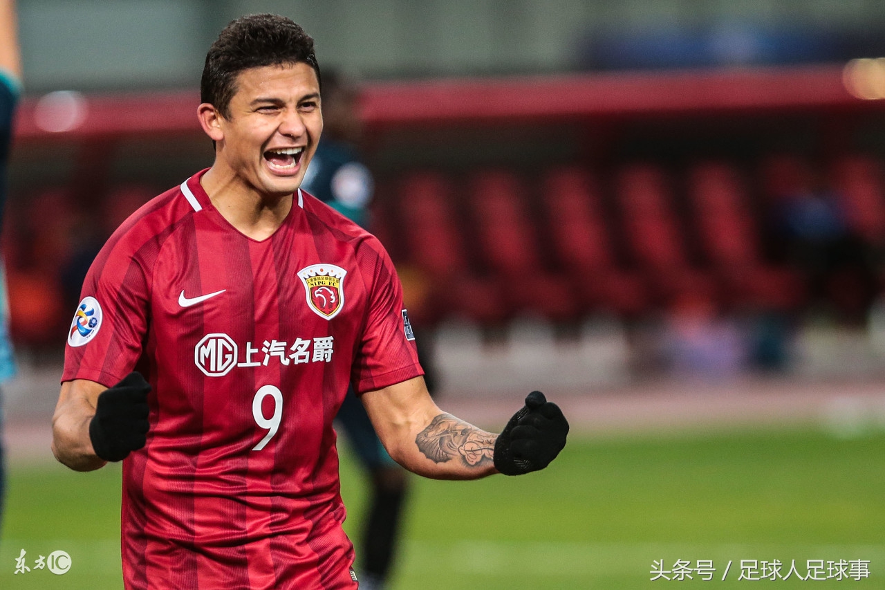 上港重罚三分球员,上港七次争议判罚