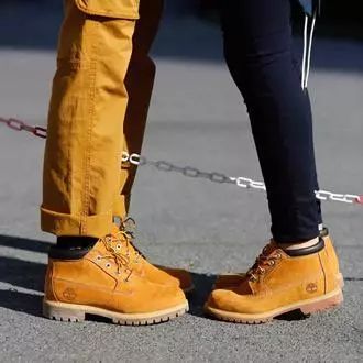 冬天女童鞋子加绒加厚靴子,冬季靴子怎么穿时髦又显高