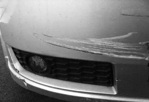 爱车有轻微划痕怎么处理,爱车有轻微的擦痕怎么办