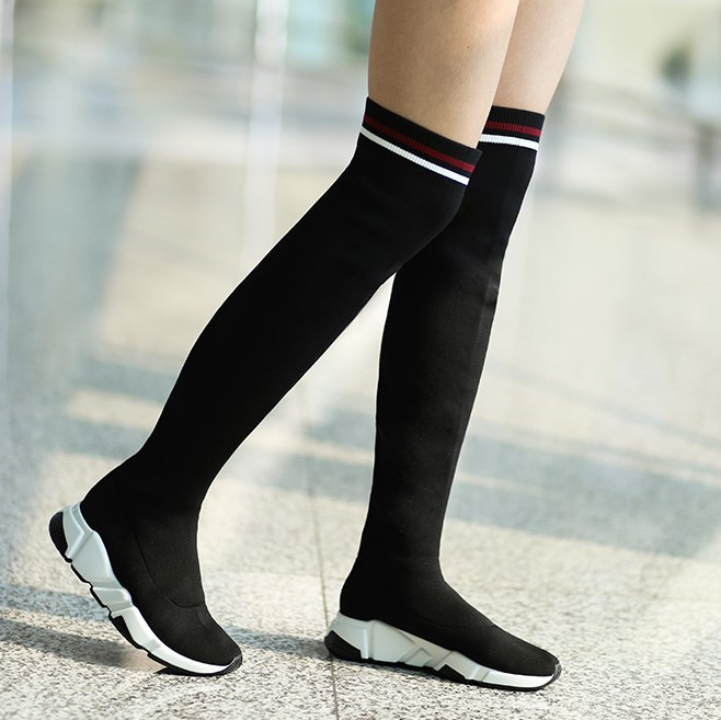 冬天女童鞋子加绒加厚靴子,冬季靴子怎么穿时髦又显高