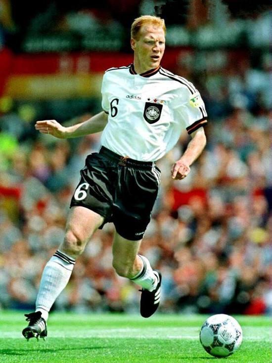 我们不一样足球,英格兰为啥老是换球衣号码