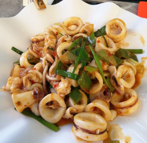 邂逅美丽椰城海口自由行攻略,海南岛自驾游摘椰子