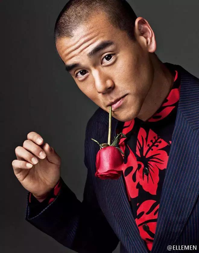 男人拍照不会笑怎么办,男人拍照不露脸