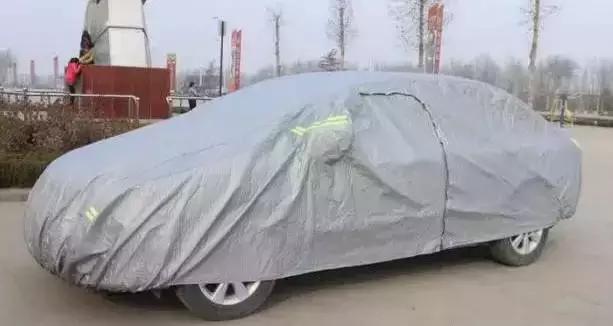 爱车有轻微划痕怎么处理,爱车有轻微的擦痕怎么办