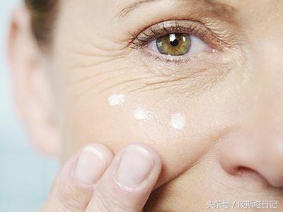 眼霜中年女人用的,雅诗兰黛白金眼霜适合哪个年纪