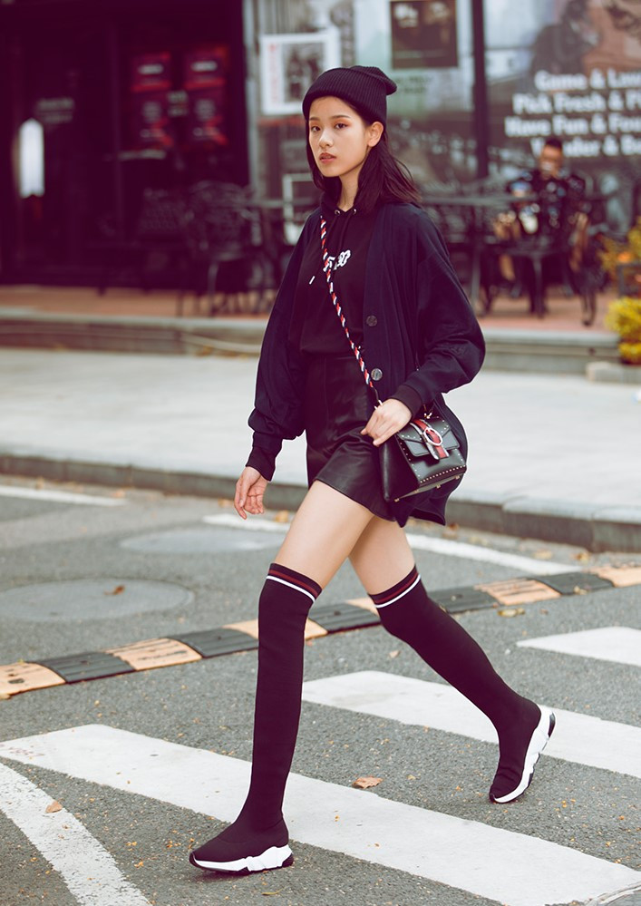 冬天女童鞋子加绒加厚靴子,冬季靴子怎么穿时髦又显高