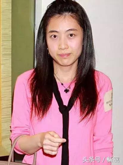 香港首富甘比是谁,香港现任女首富甘比的情商有多高