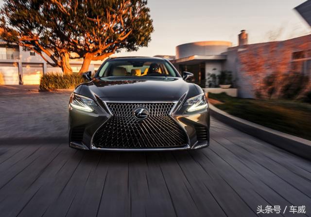 评雷克萨斯ls四驱,雷克萨斯ls科技灰