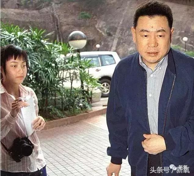 香港首富甘比是谁,香港现任女首富甘比的情商有多高