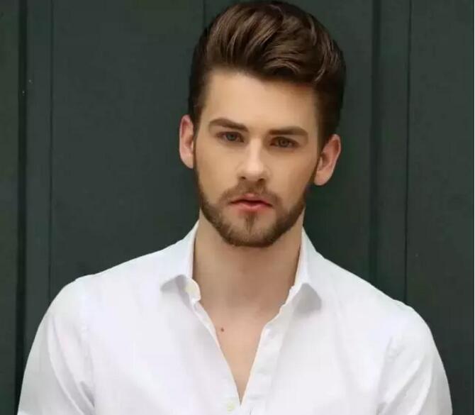 王源敷面膜照片,王源代言馥蕾诗面膜