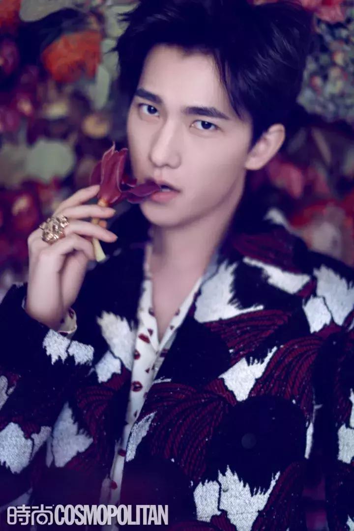 男人拍照不会笑怎么办,男人拍照不露脸