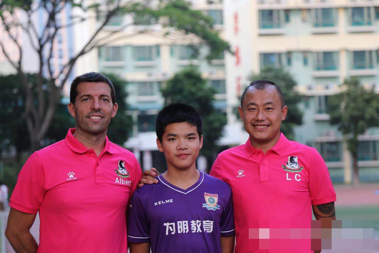 青少年足球深圳赛区,深圳少儿足球区队怎么入选