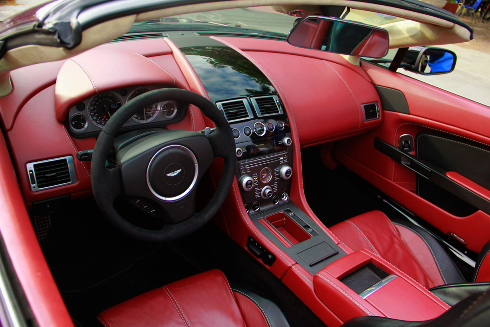 10年前用30万买车,10年时间买一辆阿斯顿马丁