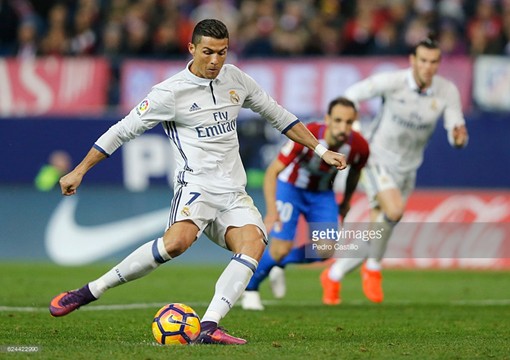 如何选择一款适合自己的足球鞋,哪款足球鞋好