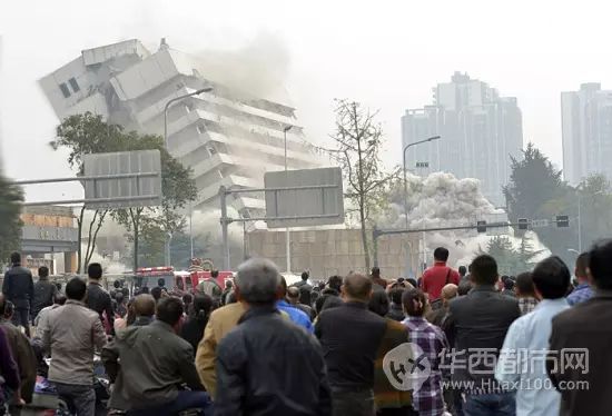 川王府餐厅,曾经的成都大白鲨海鲜自助餐厅