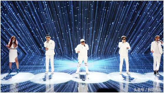 参加荣耀发布会,参加荣耀100发布会