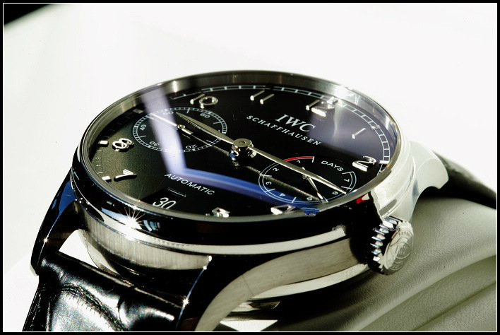 万国最新款葡7,在意大利买苹果手机多少钱