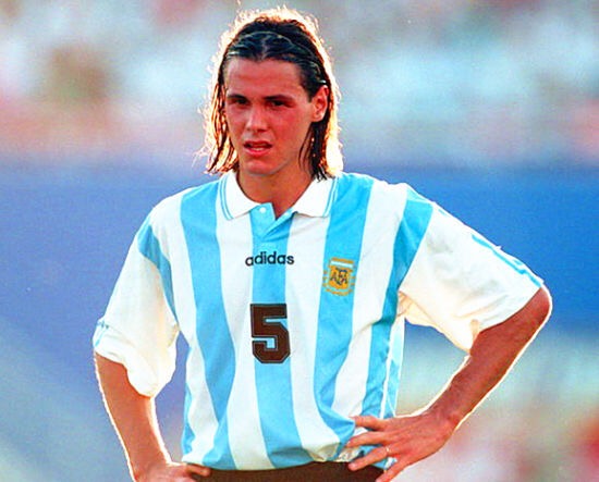 是伤病困扰了他们！如果这十一个玻璃人联手能横扫足坛吗？