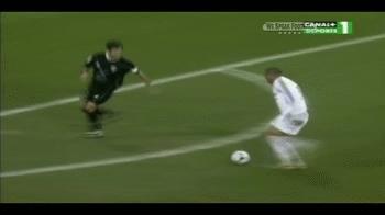 罗纳尔多钟摆过人图片,罗纳尔多钟摆式过人视频完整版