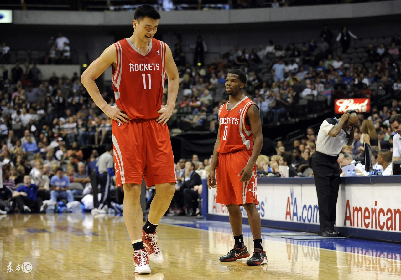 看看现在火箭队的全体球员都有谁,火箭队昔日老将都去哪了