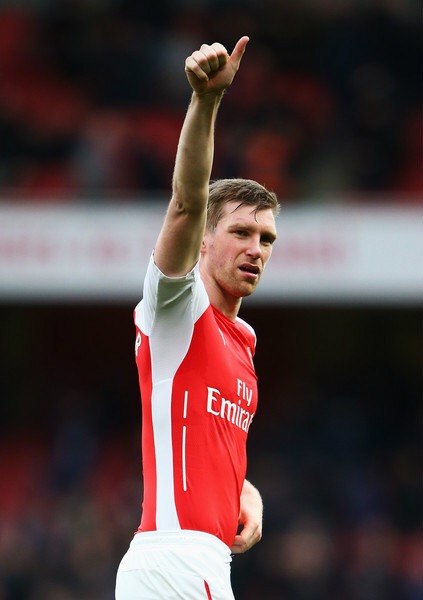 是伤病困扰了他们！如果这十一个玻璃人联手能横扫足坛吗？