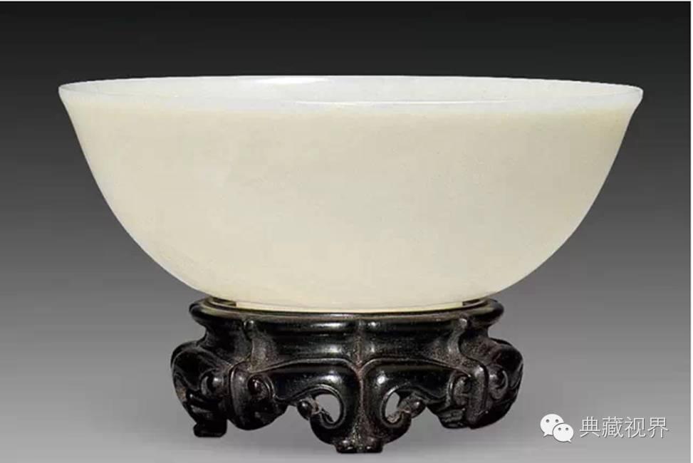 很白的玉是不是和田白玉,商家说的白玉是和田玉吗